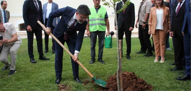 2025’te 517 Milyon Fidan ve Tohum Toprakla Buluştu: Yeşil Vatan Hedefinde Yeni Rekor