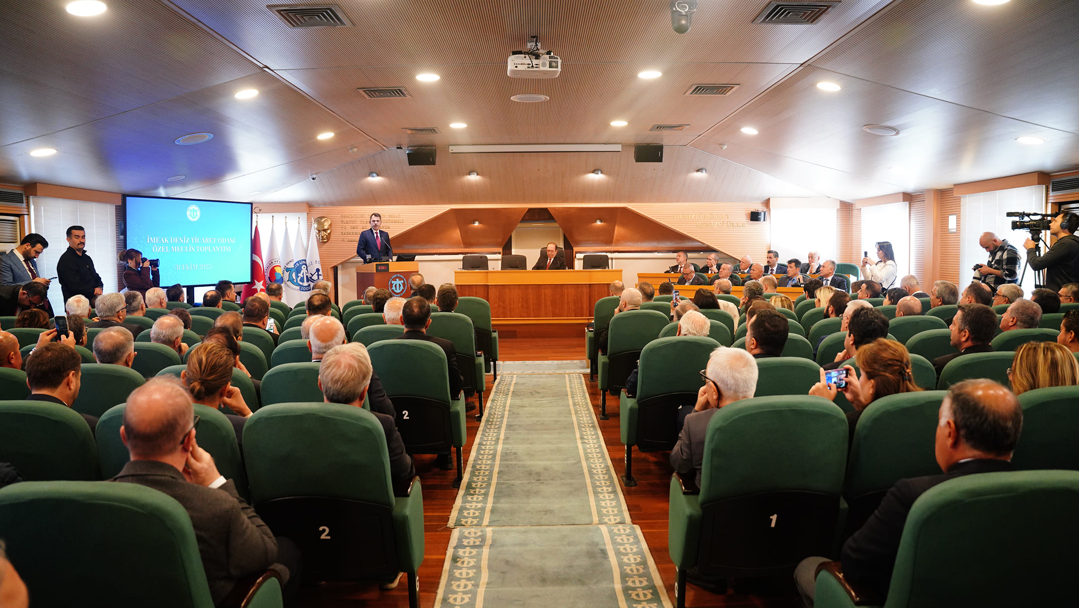 Bakan Kurum: “Denizlerimizi korurken, şehirlerimizi de güvenli hale getiriyoruz”