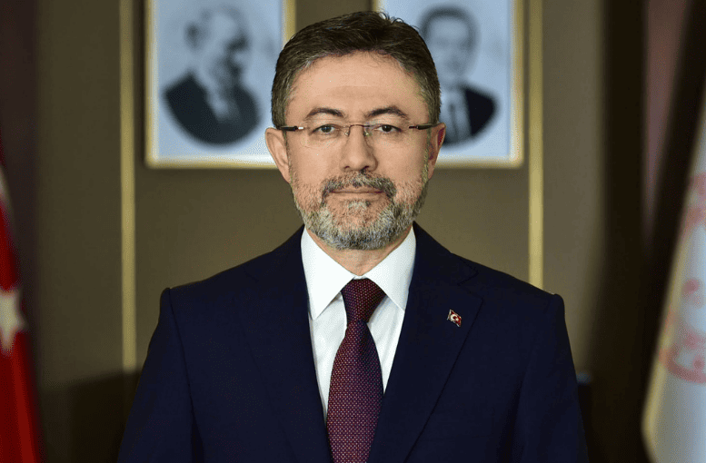 Bakan Yumaklı Açıkladı — Zirai İlaçlar Reçete ile Satılacak