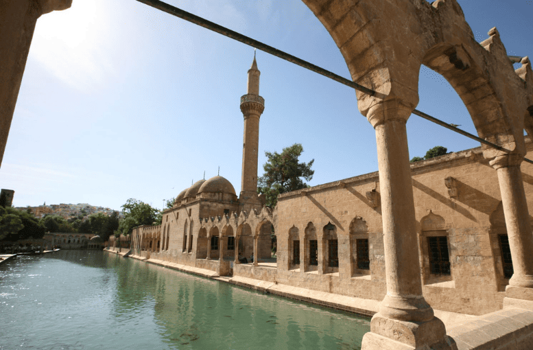 Balıklıgöl Gezisi: Ziyaret ve Efsaneler