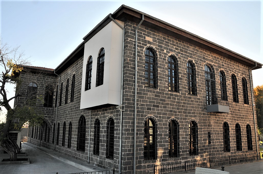 Diyarbakır Arkeoloji Müzesi: Amida Höyük’ten Günümüze