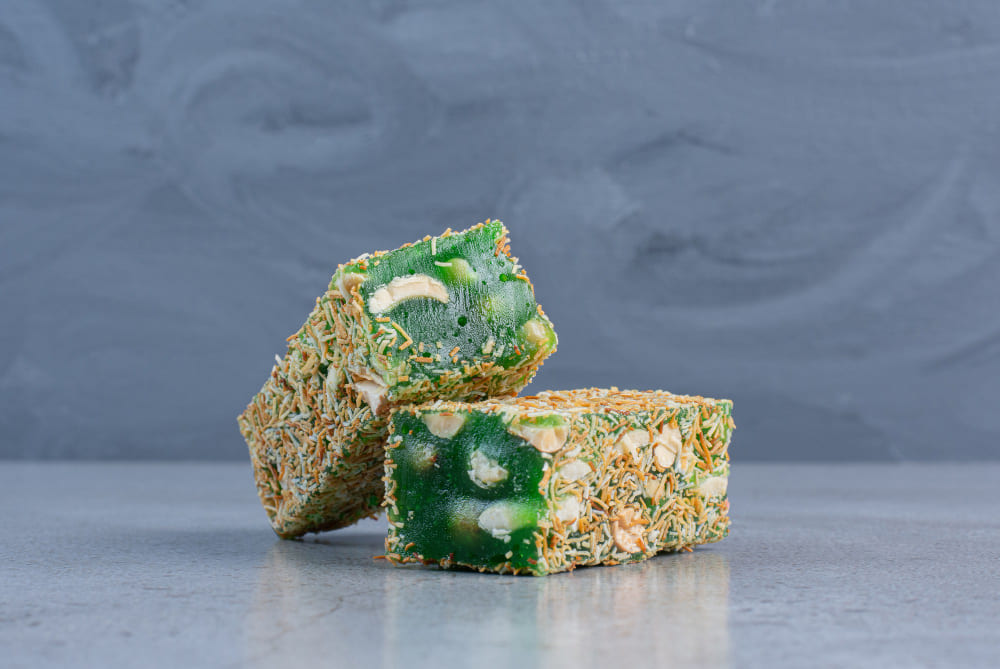 Fıstıklı Lokum Nasıl Yapılır? – Lezzetli ve Hafif Tatlı