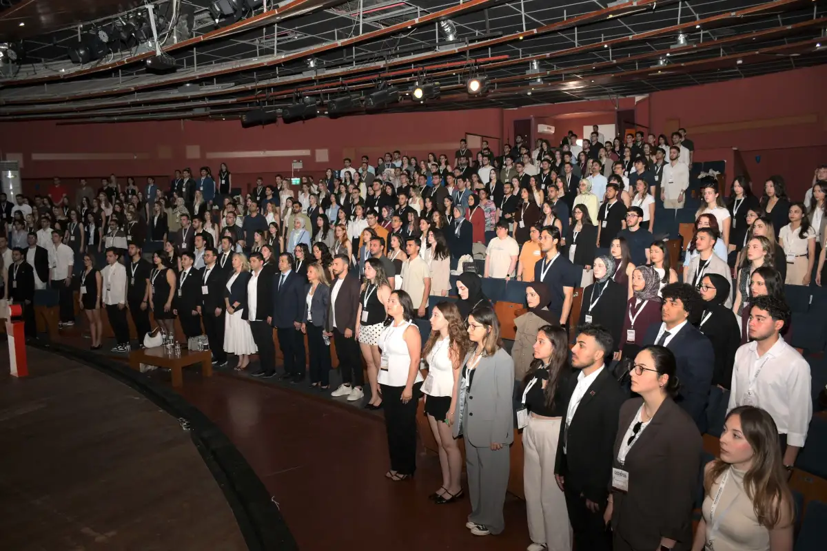 İZDO Öğrenci Kongresi Yoğun Katılımla Gerçekleşti