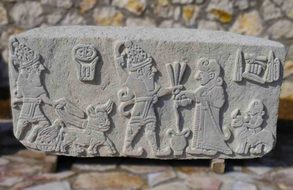 Malatya Aslantepe Höyüğü: Hitit ve Geç Kalkolitik Dönem İzleri