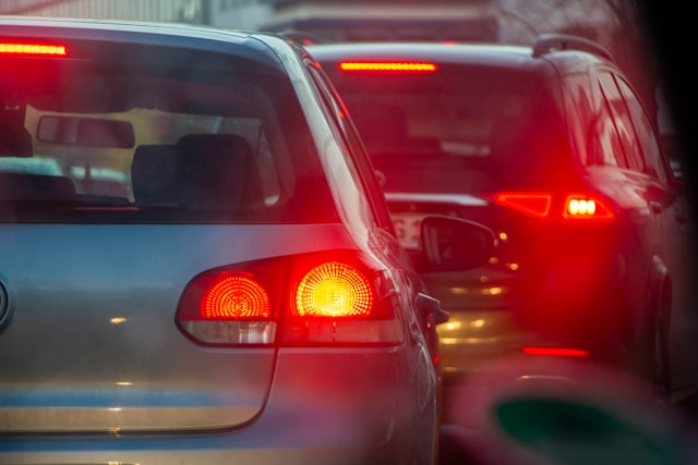 Otomobil Bağımlılığı: Trafik, Hava Kirliliği ve Sağlık Etkileri