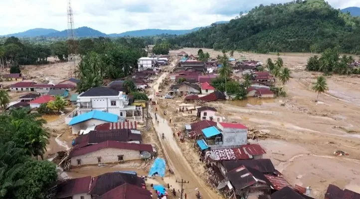 Sumatra’da Felaket Büyüyor: Ölü Sayısı 750’yi Aştı, Kayıplar Hâlâ Aranıyor