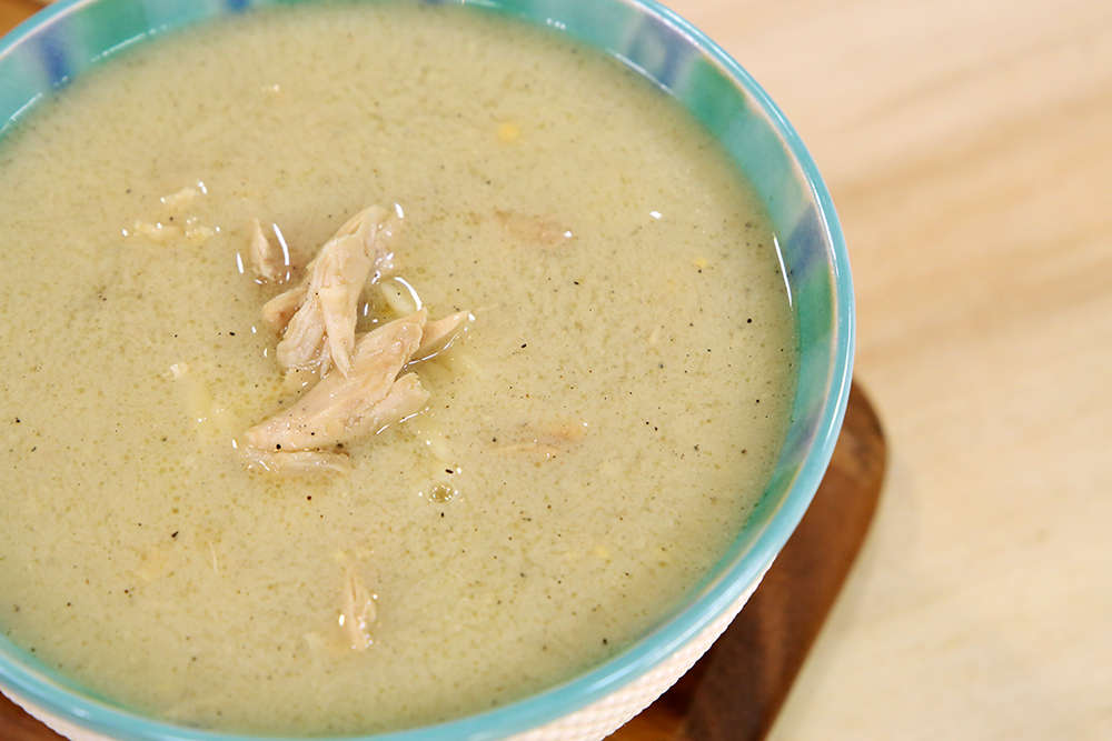 Tavuk Suyu ile Tel Şehriye Çorbası – Protein Depolu ve Lezzetli
