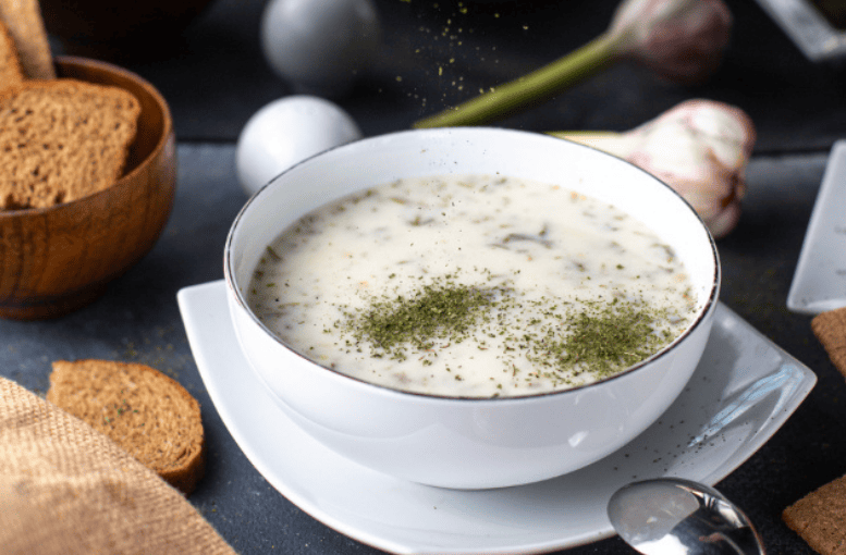 Yayla Çorbası: Yoğurt ve Nane Aromalı Geleneksel Tarif