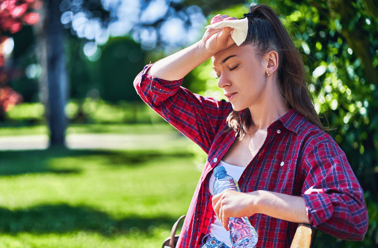 Yaz Sıcaklarında Baş Ağrısına Dikkat: Uzmanlar Uyarıyor, Sıcak Çarpması Hayati Tehlike Yaratabilir
